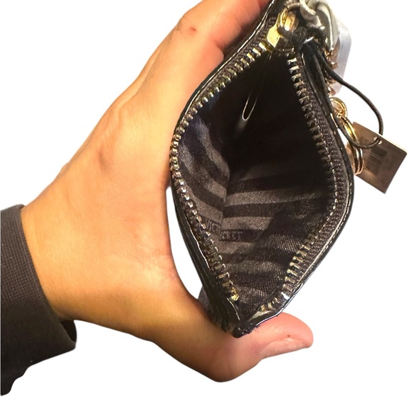 Victoria's Secret Small Floral Wallet Cardholder - Picture 3 of 5